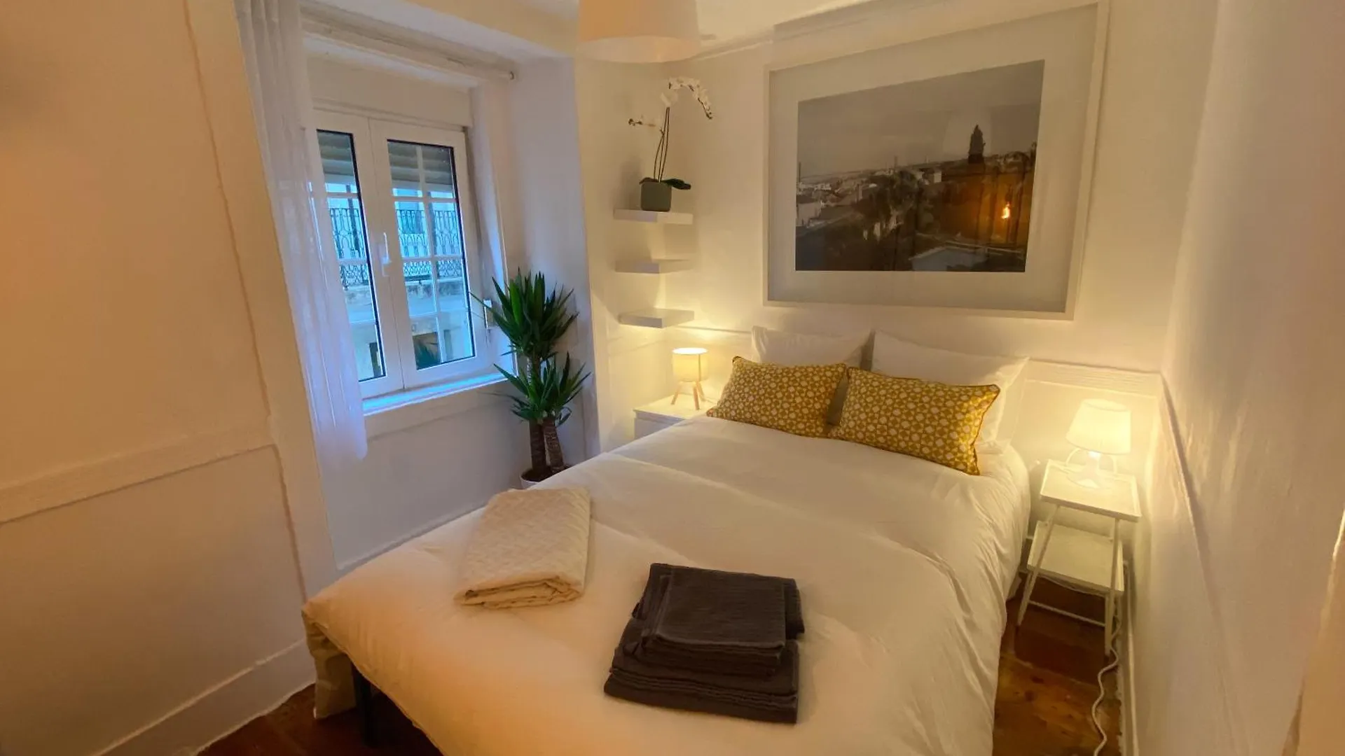 Charming Bairro Alto 2-Bedroom Escape Lisbon Apartment