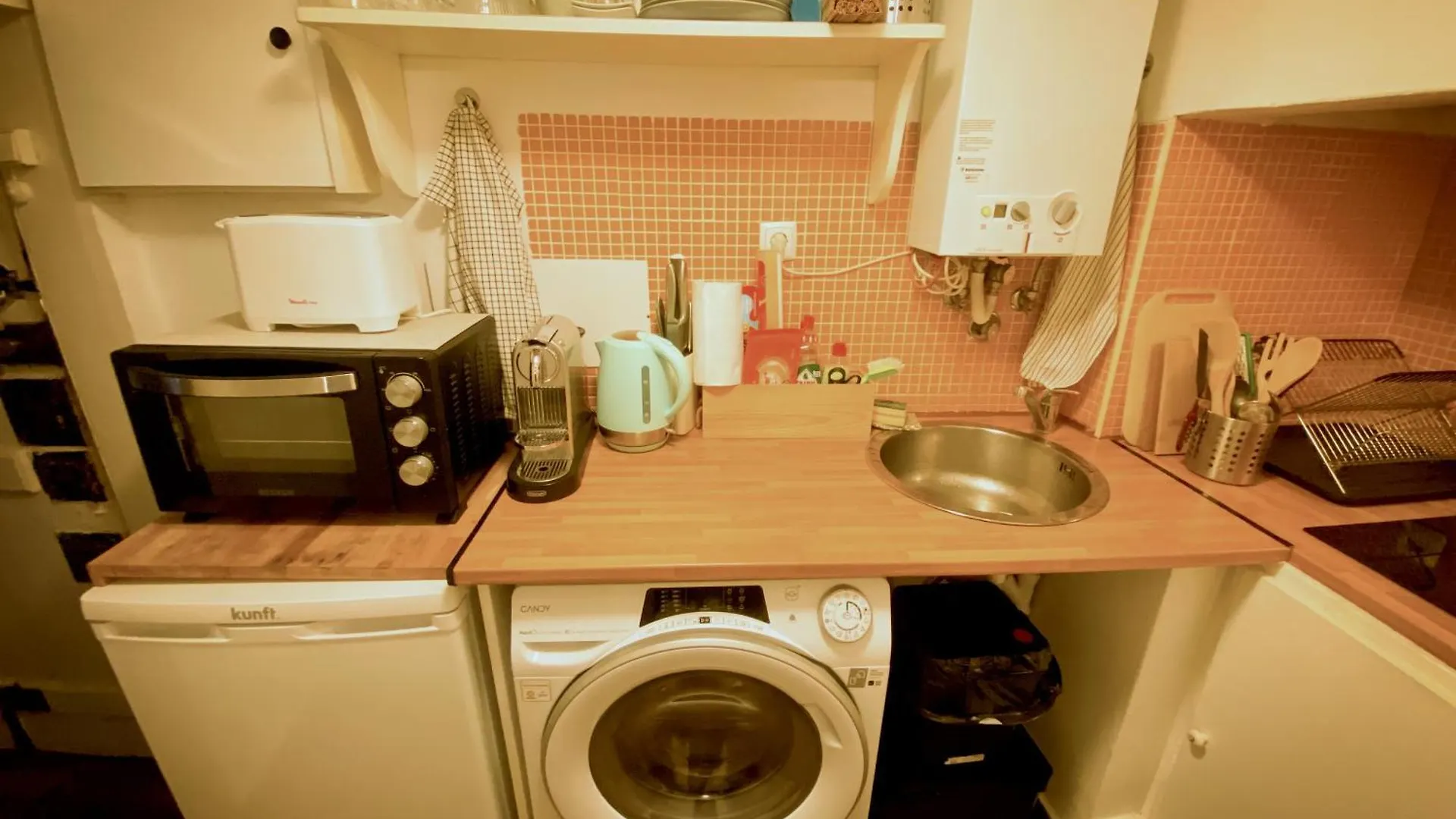 Apartment Charming Bairro Alto 2-Bedroom Escape Lisbon